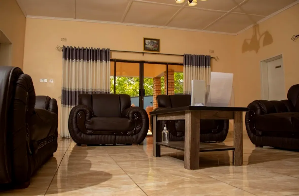 Open-plan lounge